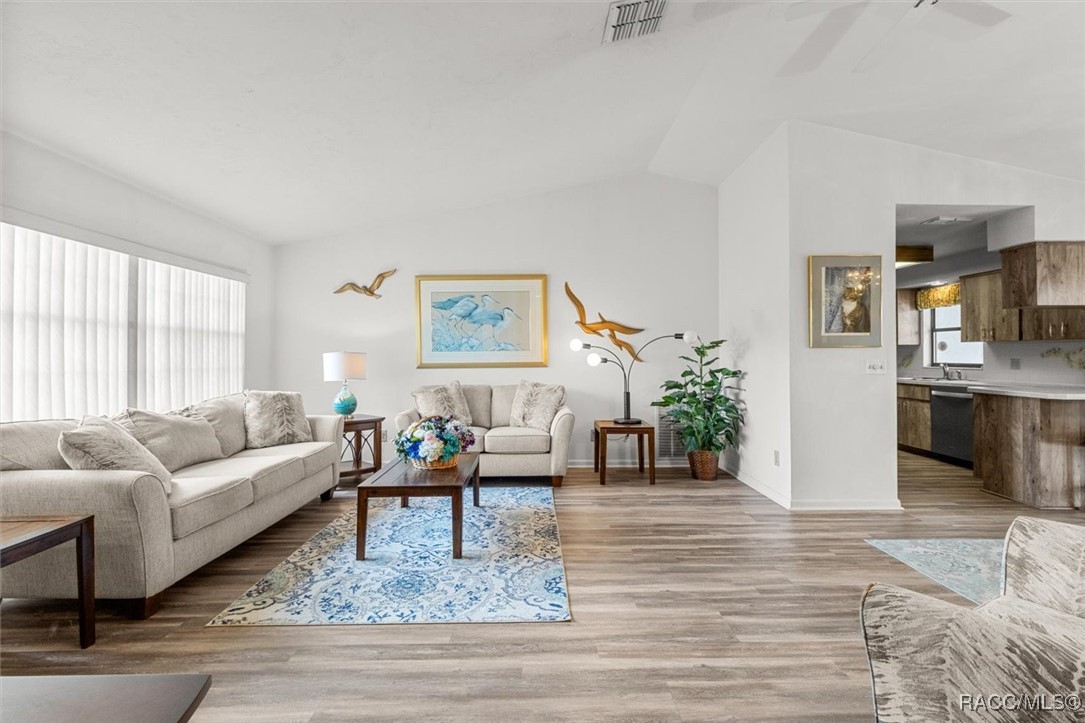3896 N Everlasting Drive, Beverly Hills, New York image 8