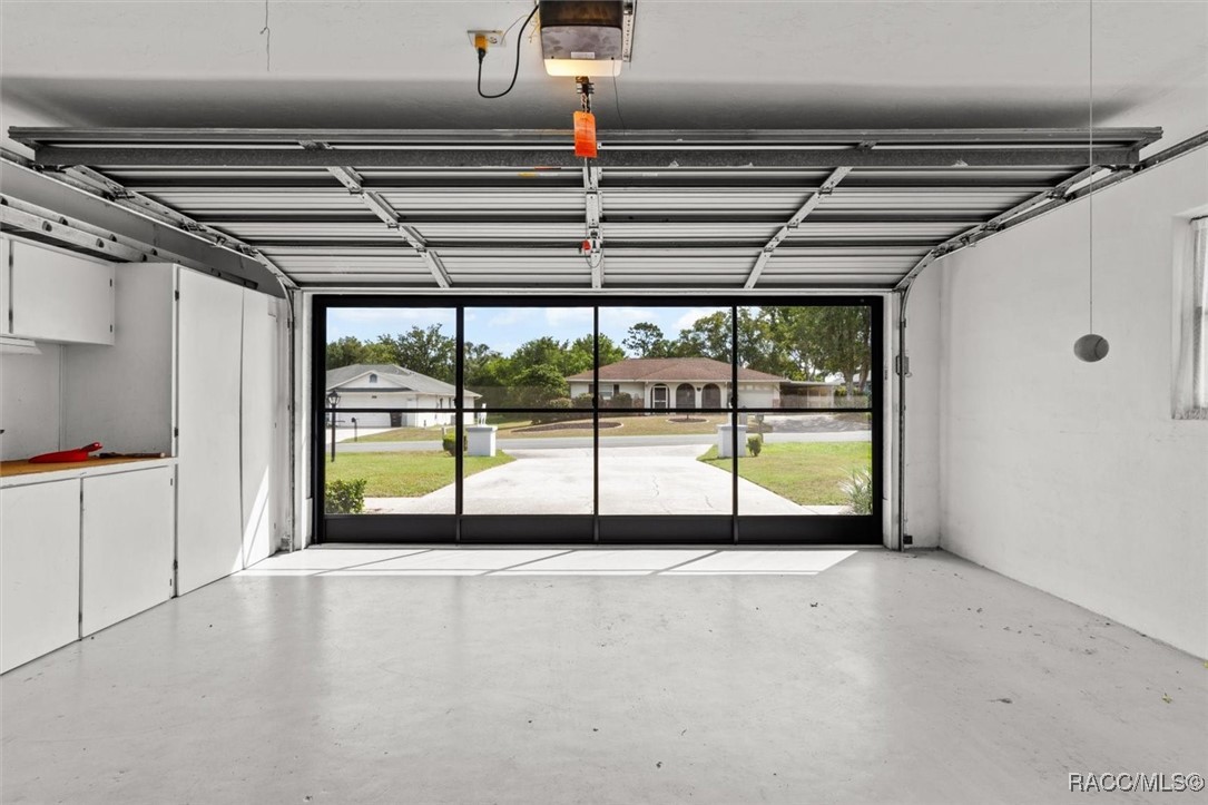 3896 N Everlasting Drive, Beverly Hills, New York image 31