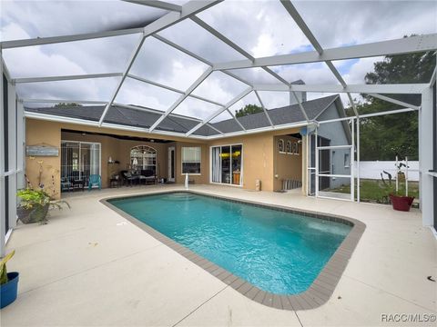 A home in Weeki Wachee