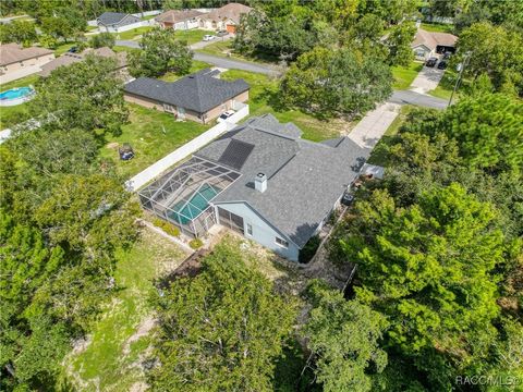 A home in Weeki Wachee