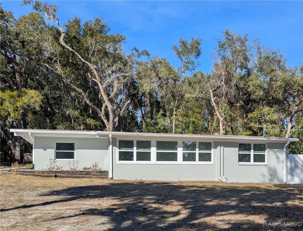 601 NE 11th Street, Crystal River, Florida image 1