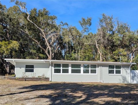 A home in Crystal River