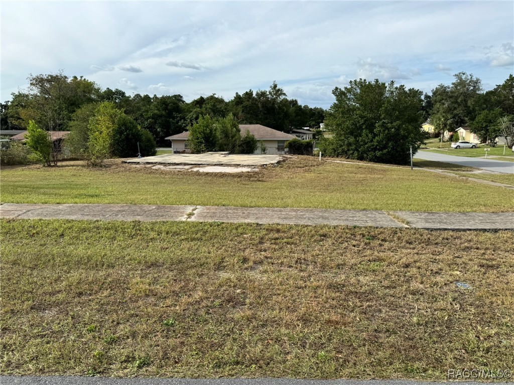 9410 N Milam Way, Citrus Springs, Florida image 1