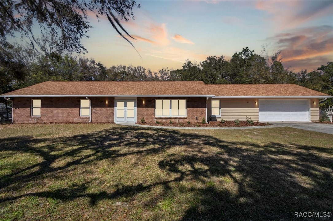 2713 W Antioch Lane