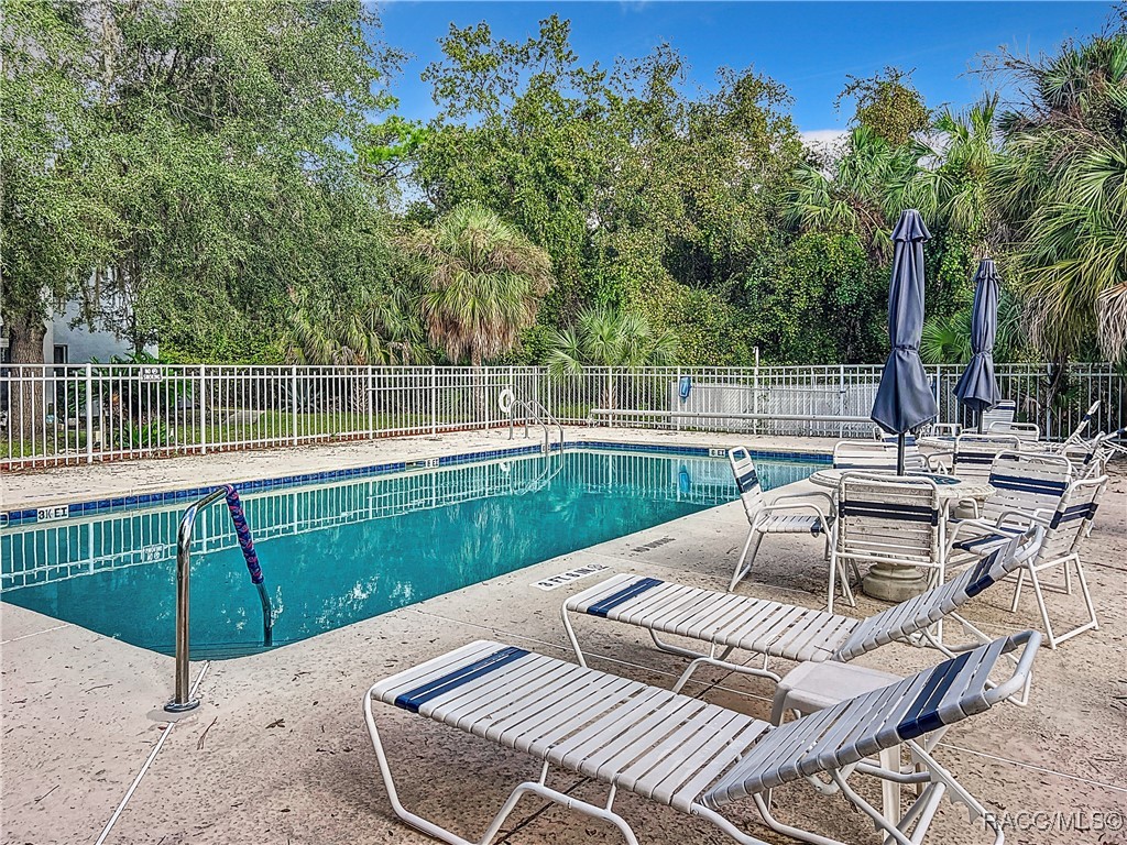 803 SE Mayo Drive, Crystal River, Florida image 19