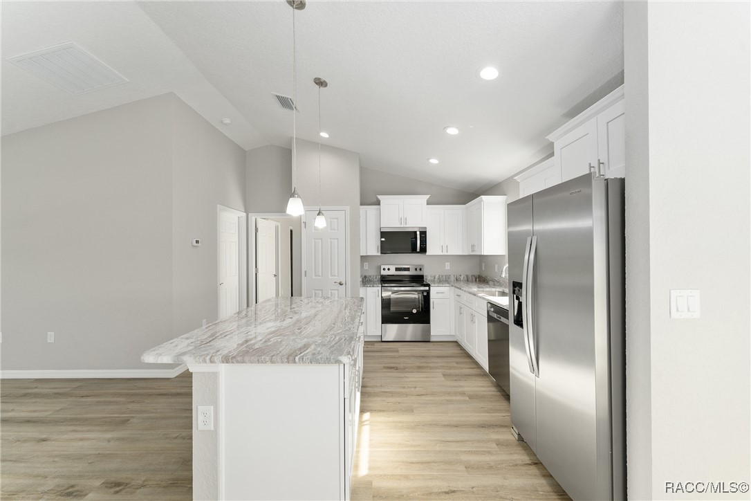 2124 W Magenta Drive, Citrus Springs, Florida image 22