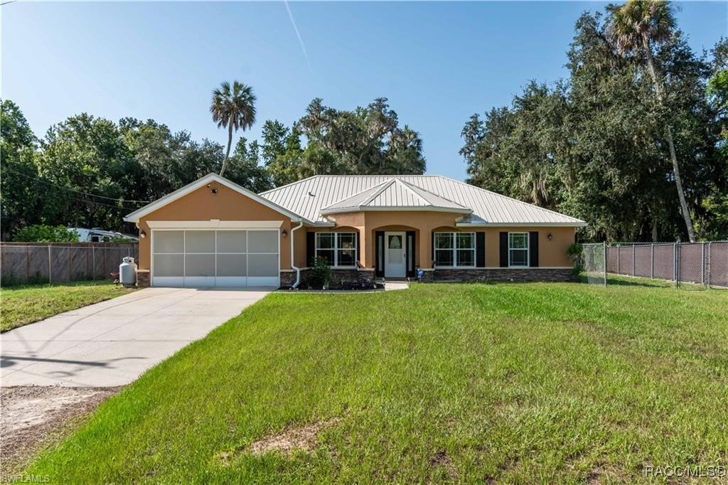 236 Mastadon Dr, Inglis, Florida image 2