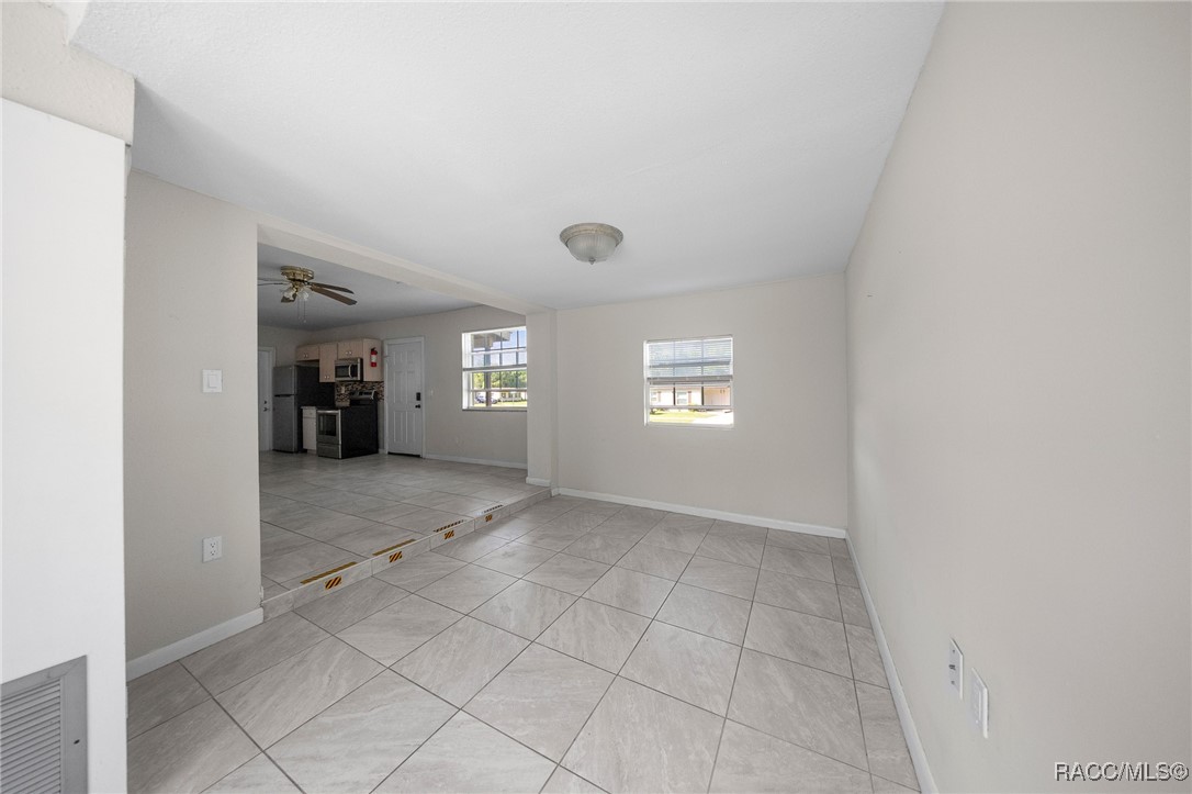 9447 N Milam Way, Citrus Springs, Florida image 10
