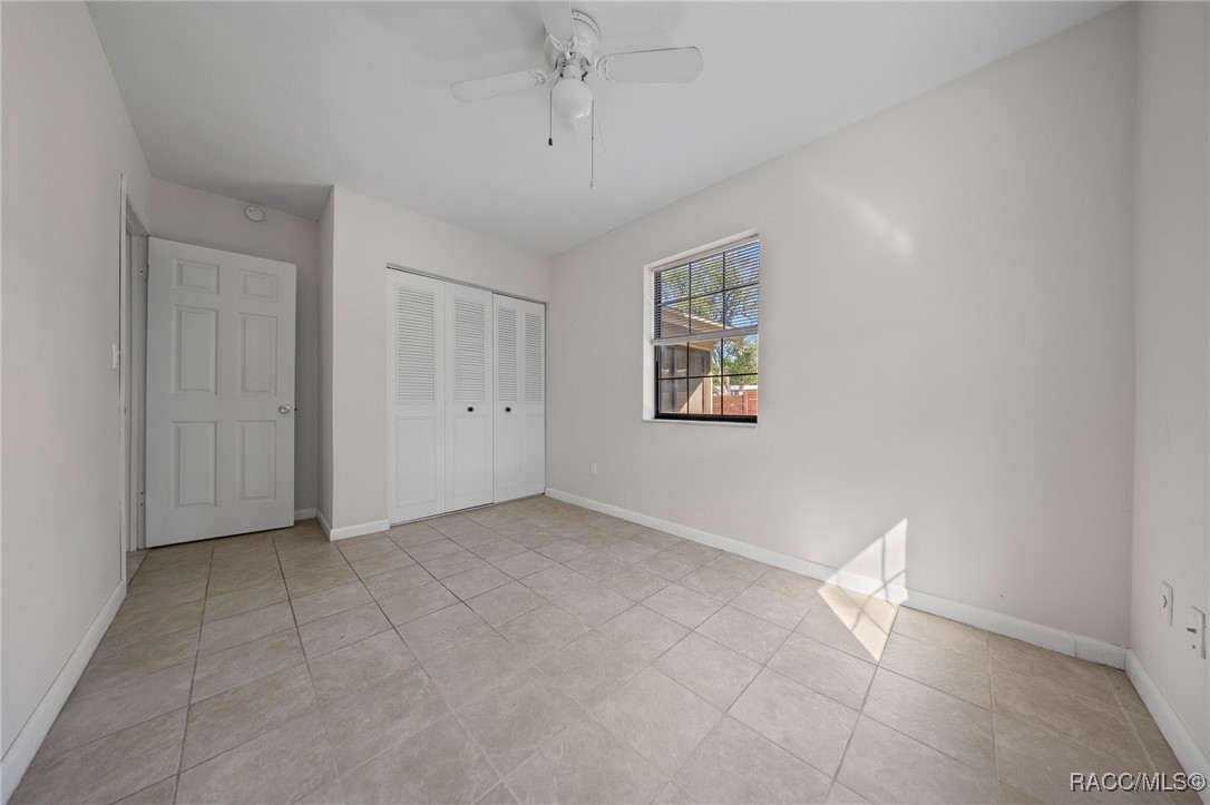 9447 N Milam Way, Citrus Springs, Florida image 13