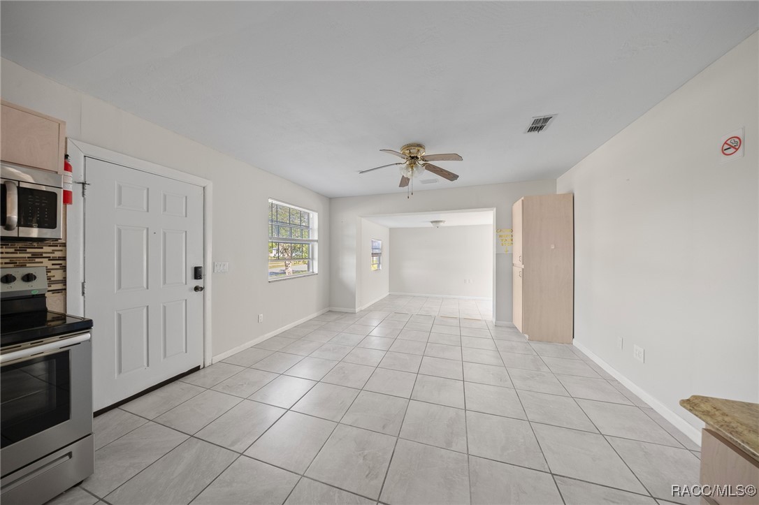 9447 N Milam Way, Citrus Springs, Florida image 6