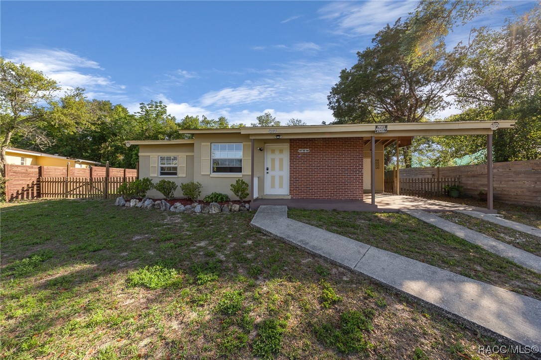 9447 N Milam Way, Citrus Springs, Florida image 1