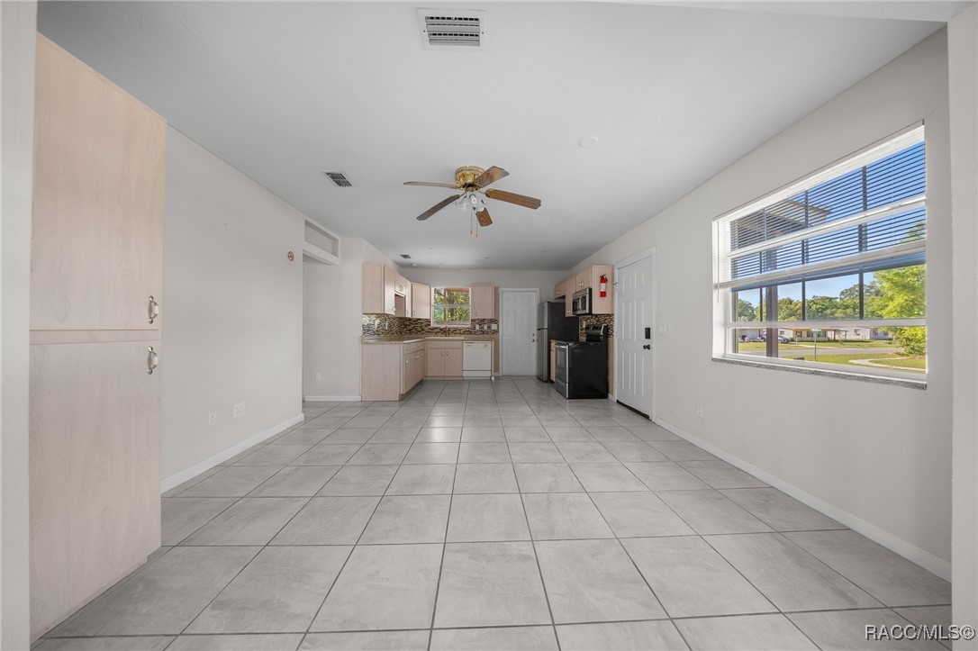 9447 N Milam Way, Citrus Springs, Florida image 7
