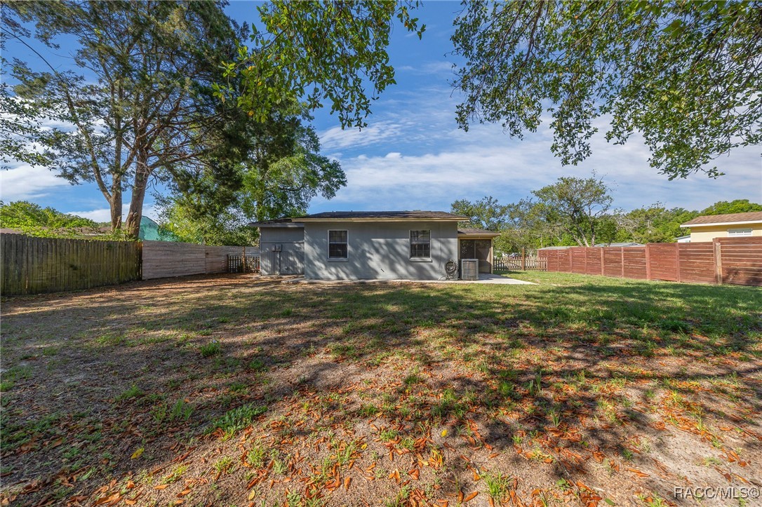 9447 N Milam Way, Citrus Springs, Florida image 19