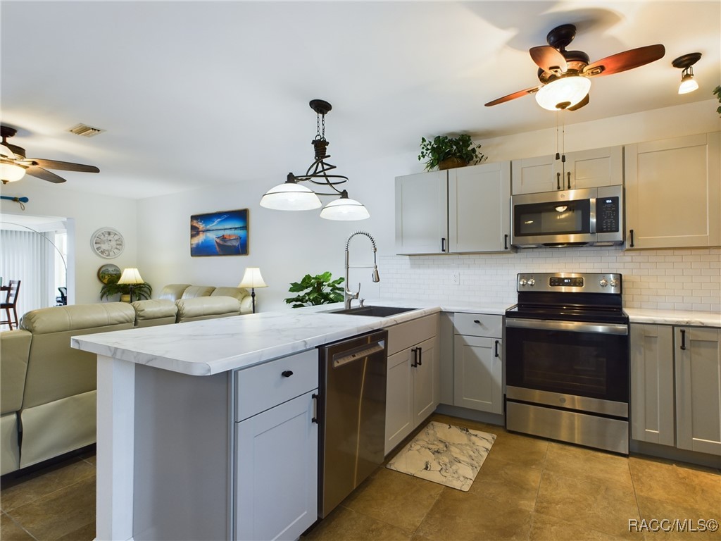 11468 W Bayshore Drive, Crystal River, Florida image 15