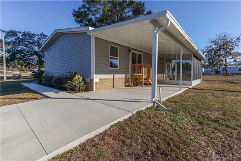 A home in Dunnellon