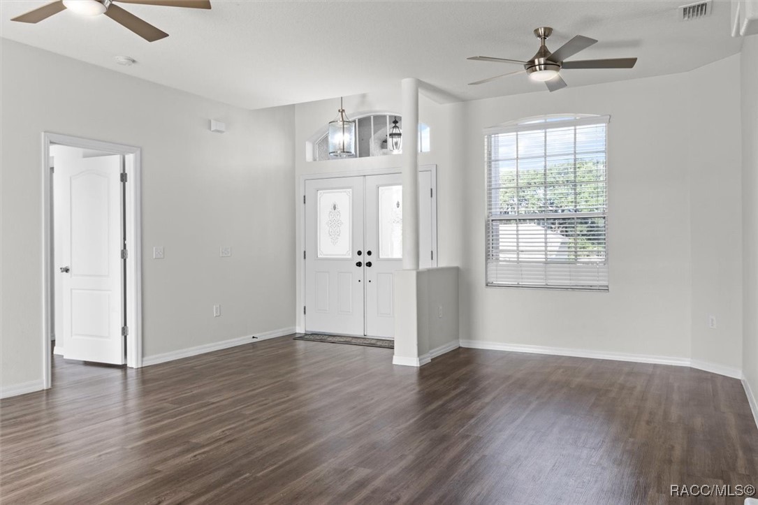 915 N Fox Meadow Terrace, Crystal River, New York image 14