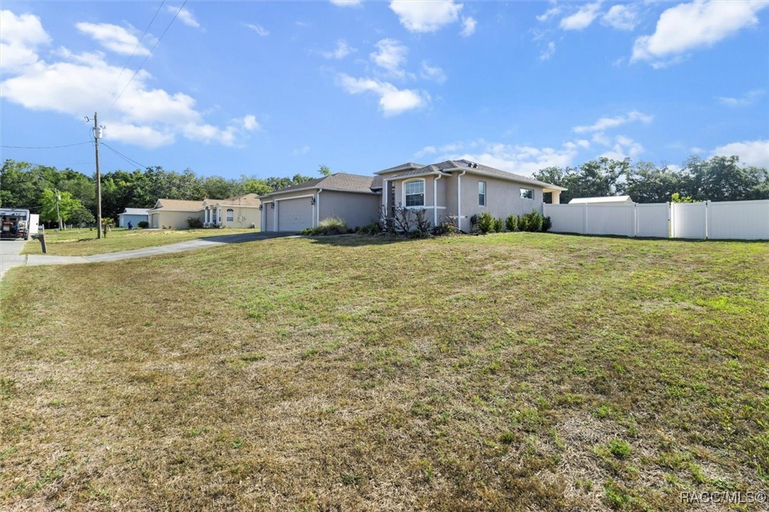 915 N Fox Meadow Terrace, Crystal River, New York image 5