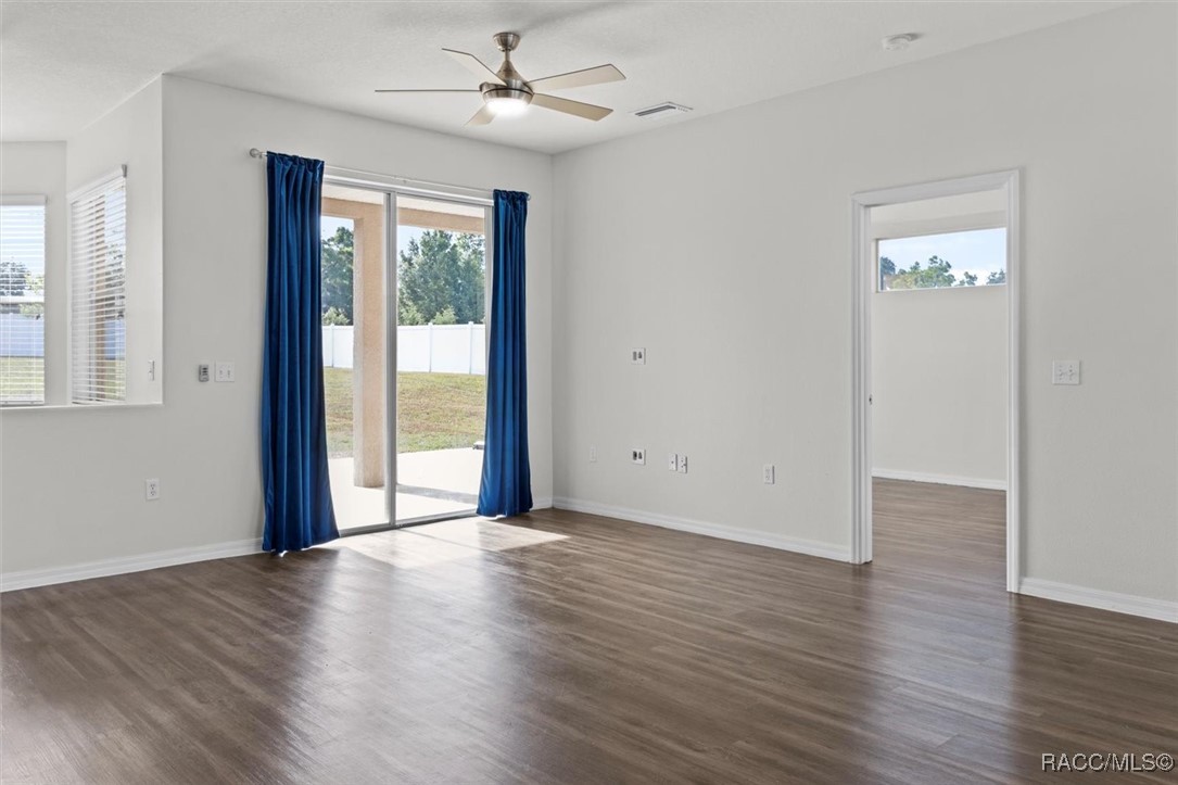915 N Fox Meadow Terrace, Crystal River, New York image 12