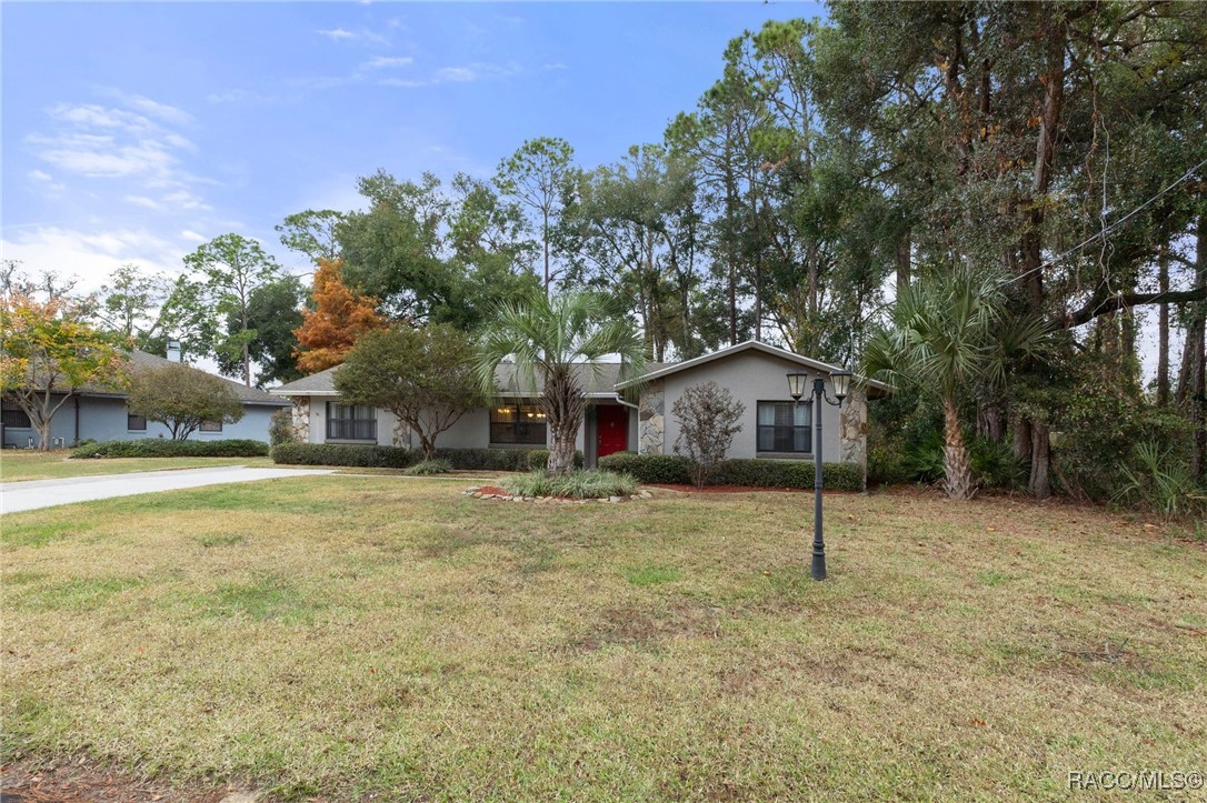 1214 Poe Street, Inverness, Florida image 4