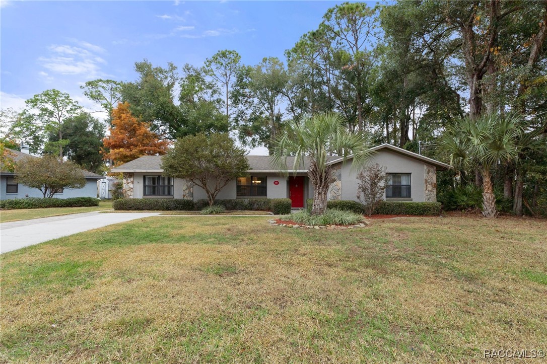 1214 Poe Street, Inverness, Florida image 3