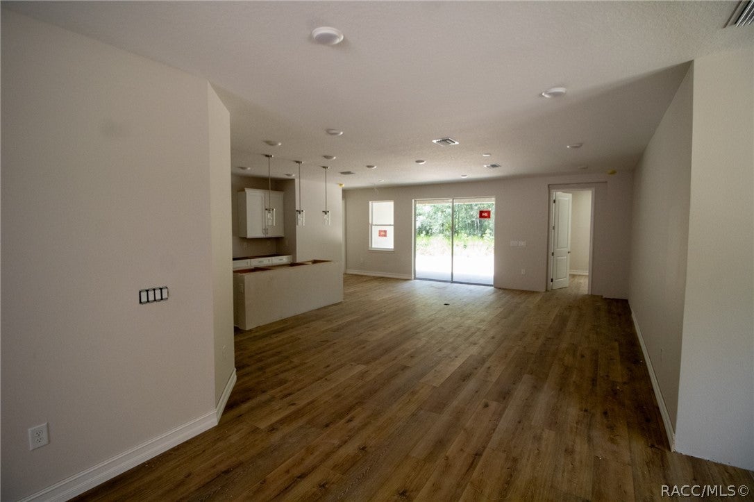 5020 N Peppermint Drive