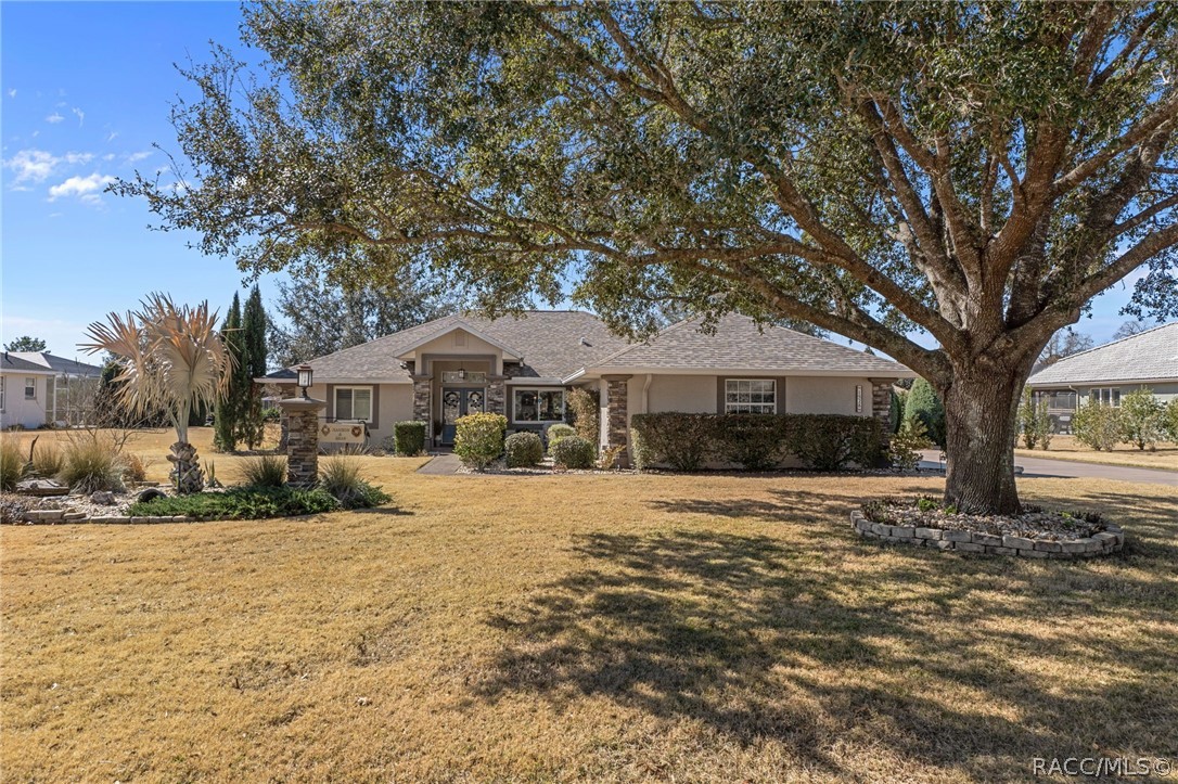 1528 E Seattle Slew Circle