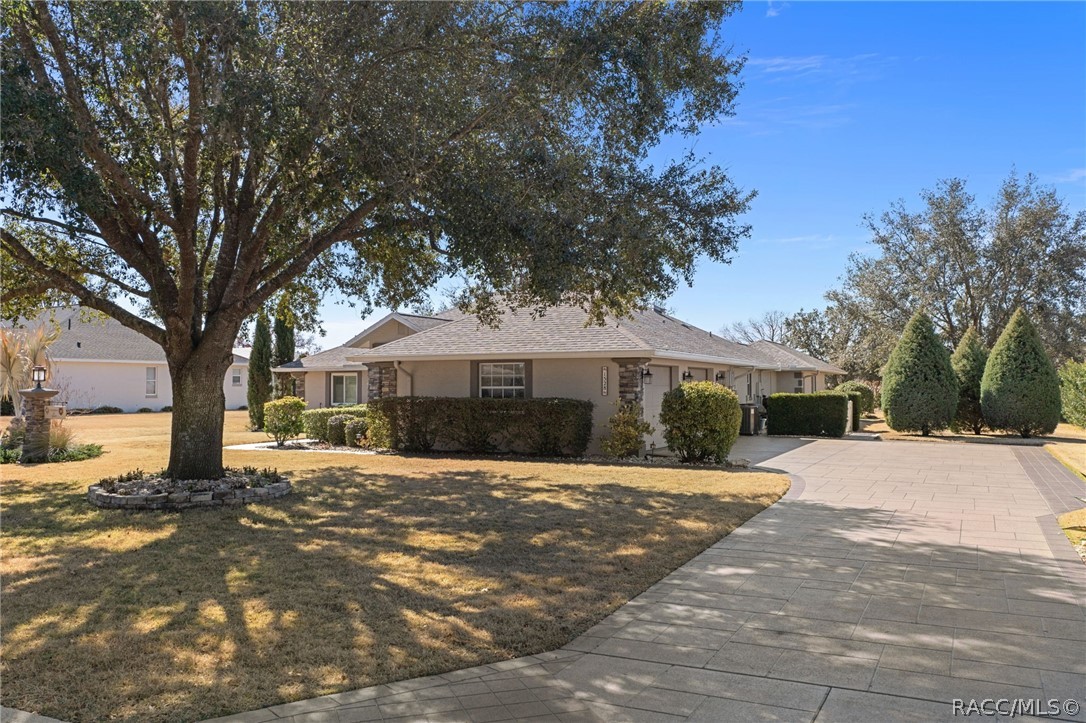 1528 E Seattle Slew Circle