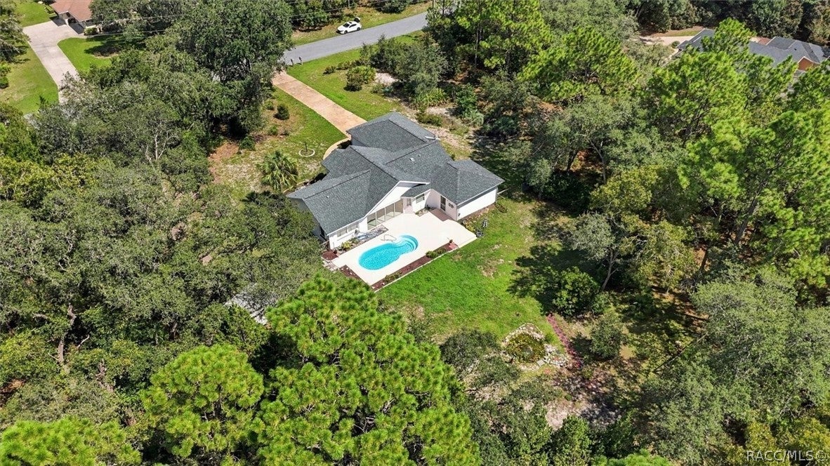 1950 W Tall Oaks Drive