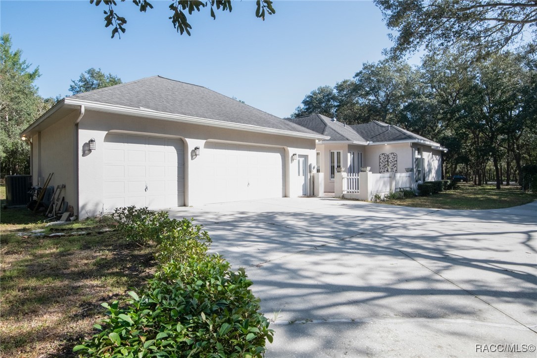 3590 N Indianhead Road, Hernando, Florida image 44