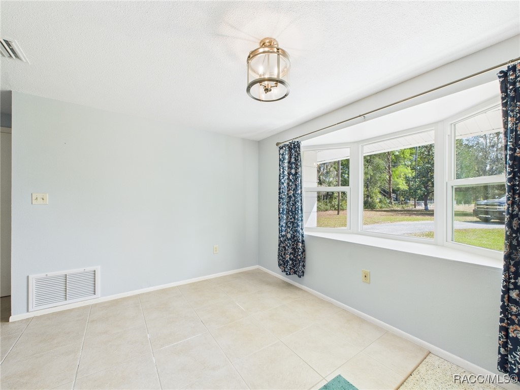 1080 N Hollywood Circle, Crystal River, Florida image 11