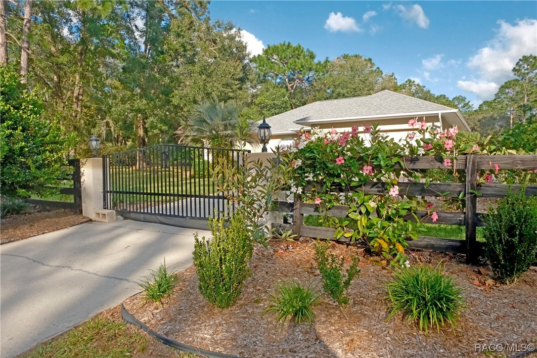 3980 N Buckhorn Drive, Beverly Hills, Florida image 3