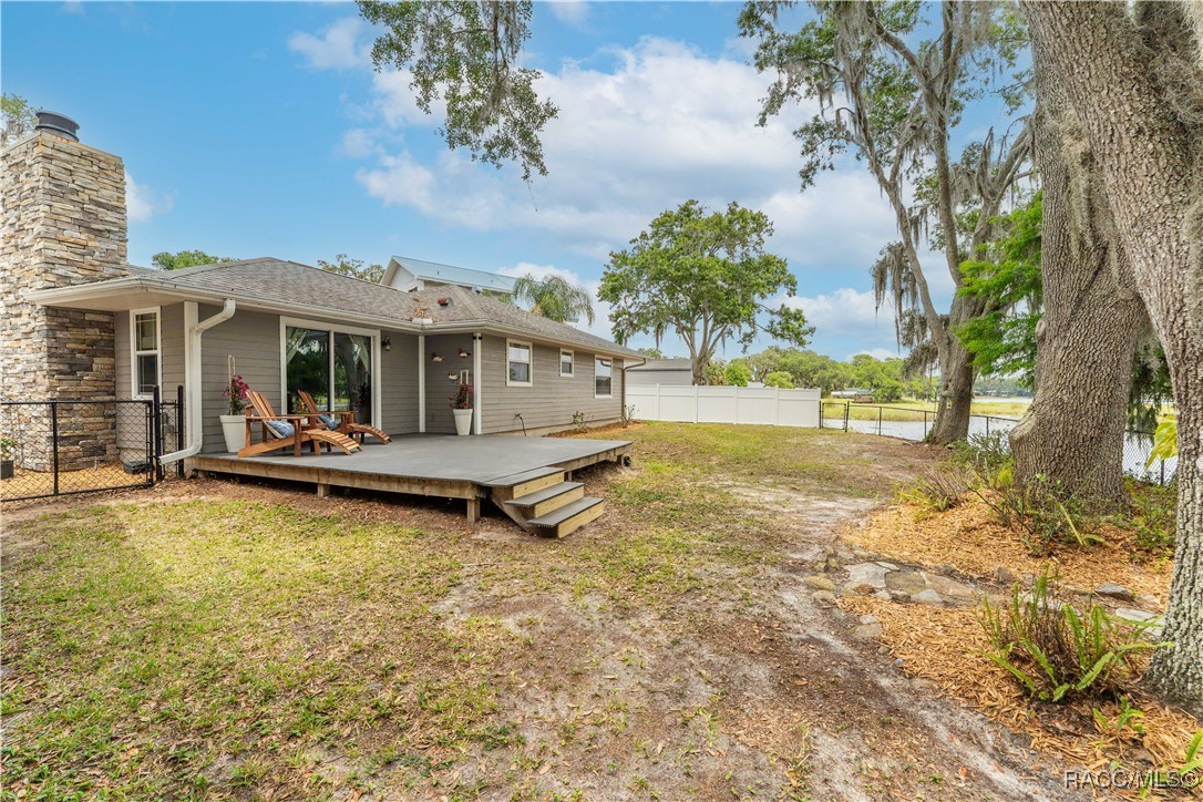 525 Elm Court, Inverness, Florida image 7