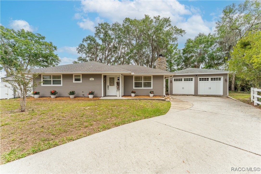 525 Elm Court, Inverness, Florida image 3