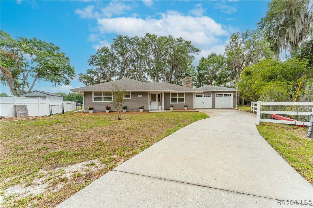 525 Elm Court, Inverness, Florida image 1