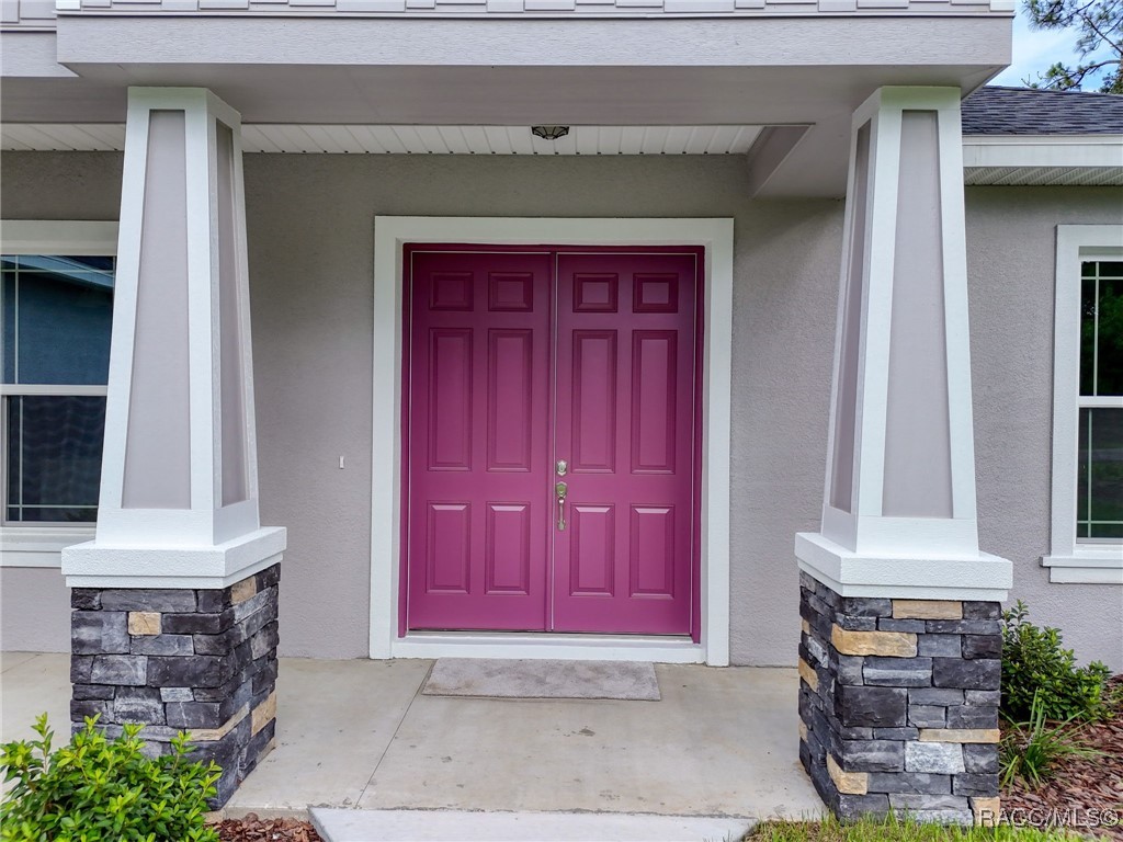 8102 N Voyager Drive