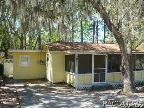 Homes For Rent - 122 NE 4th Avenue<br/> Crystal River, FL 32249