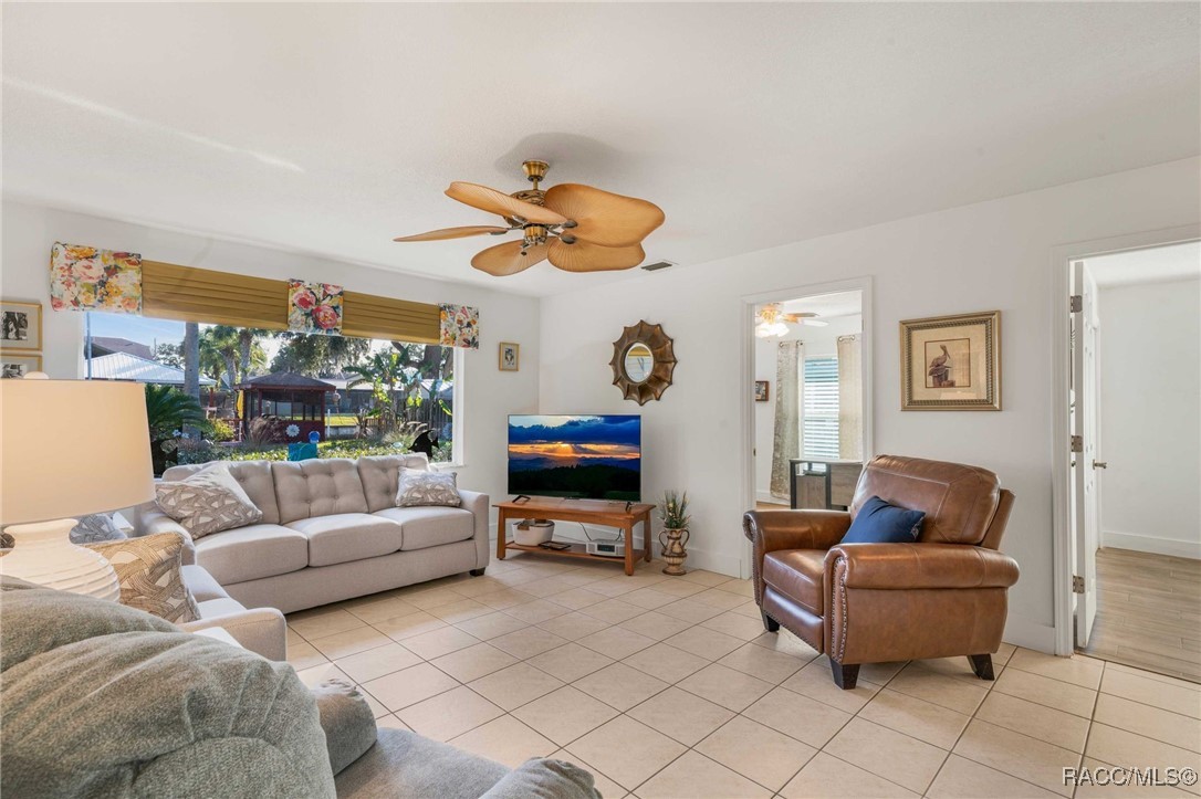 1840 NW 18th Street, Crystal River, Florida image 16