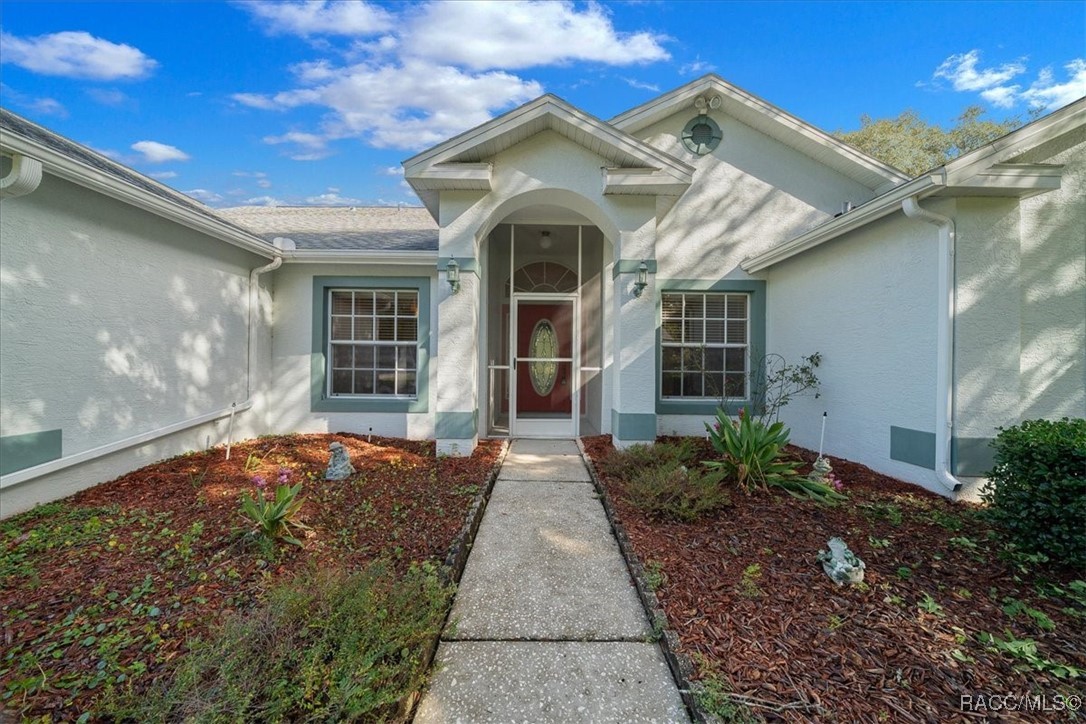 2231 W Beaumont Lane