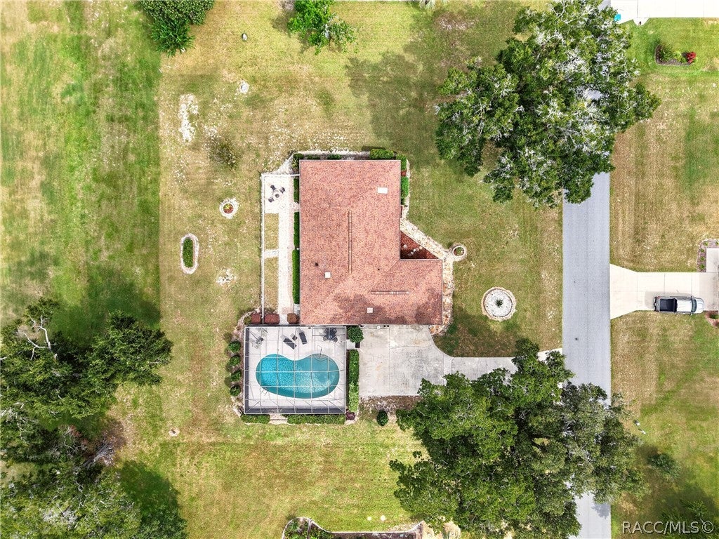 205 E Falconry Court