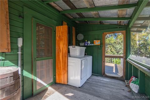 A home in Gulf Hammock