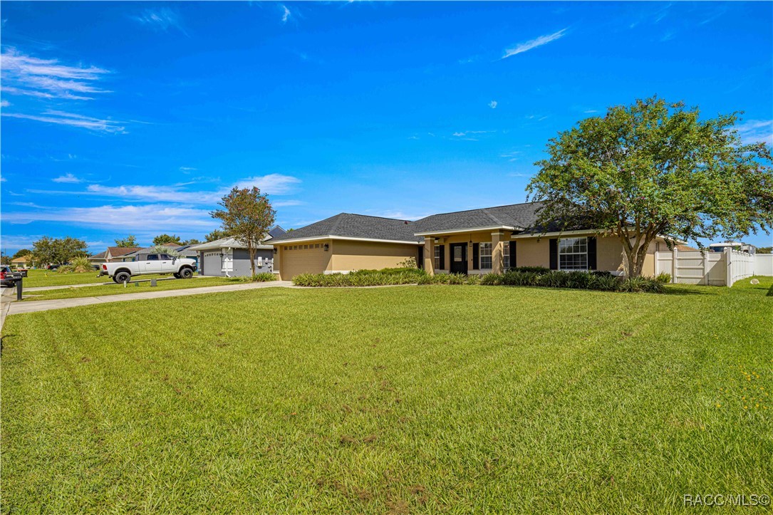 6921 SE 104th Street, Belleview, Florida image 4