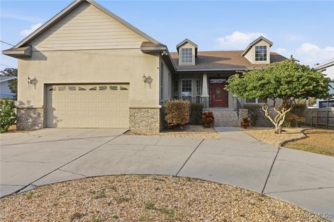 1841 NW 17th Street Crystal River FL 34428