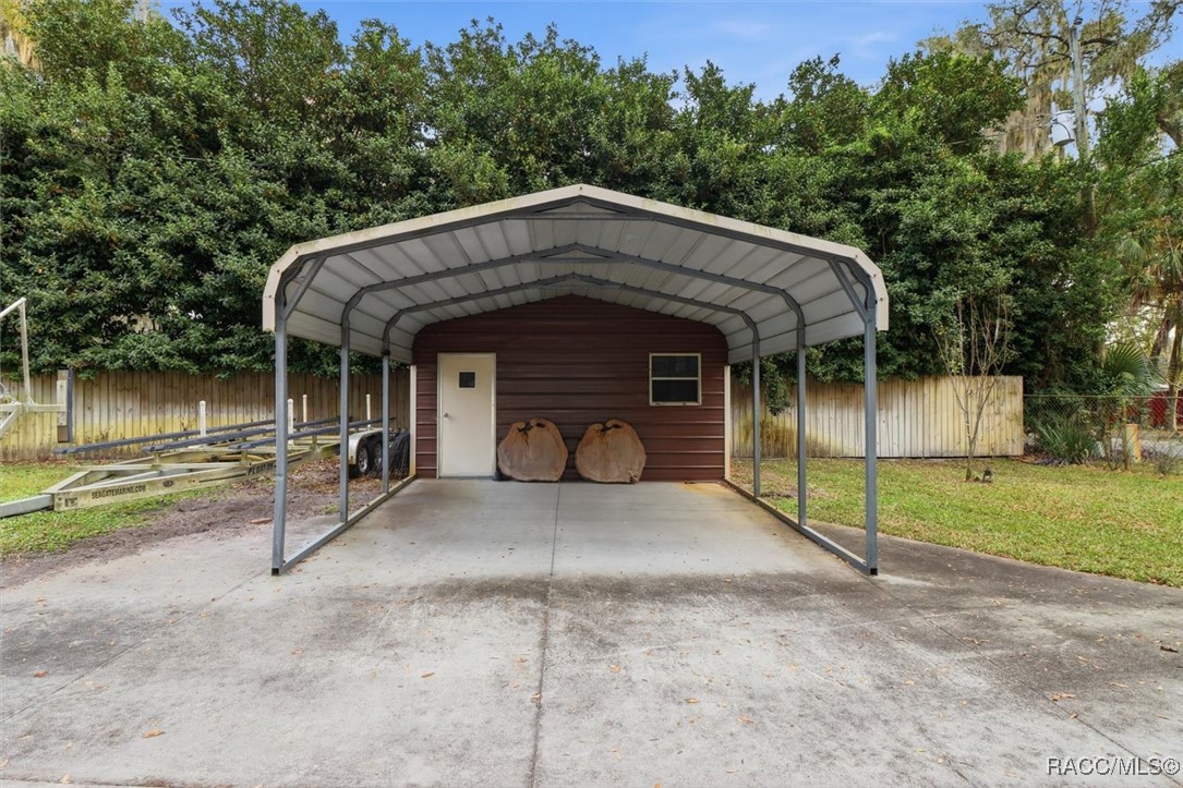 6905 W Riverbend Road