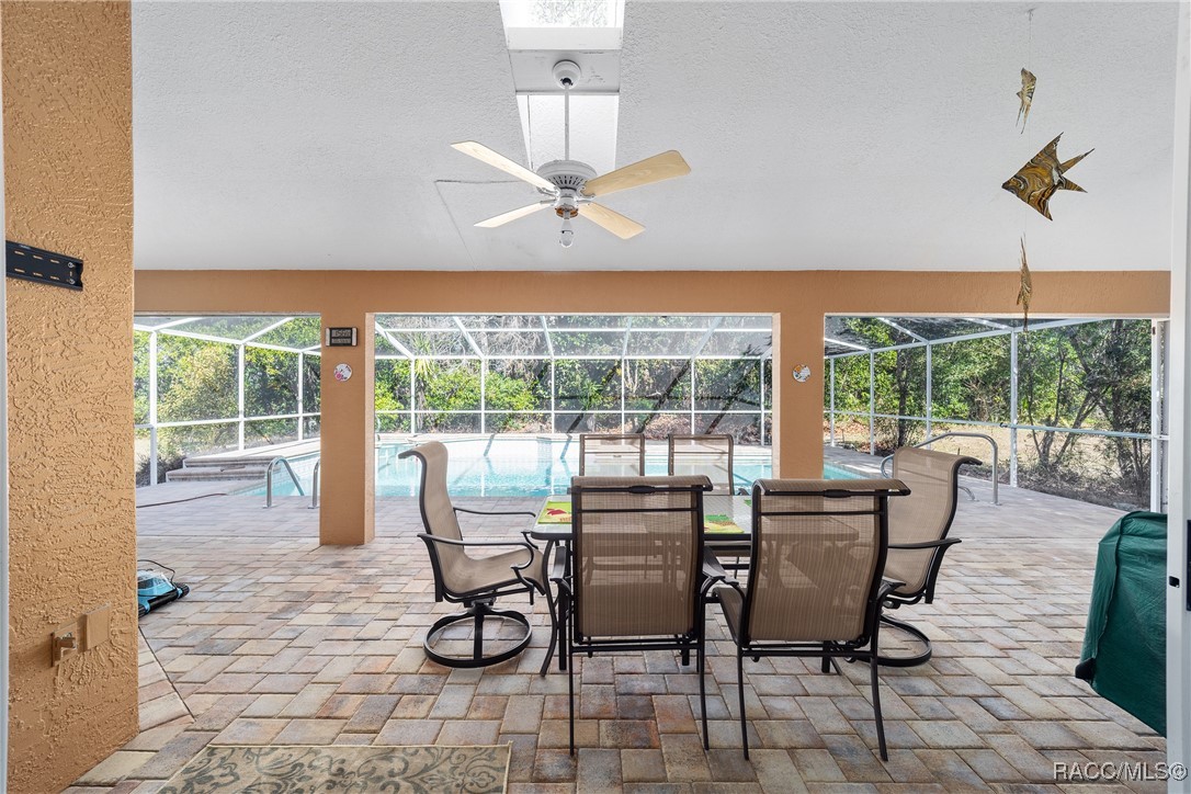 18 Douglas Street, Homosassa, Florida image 43