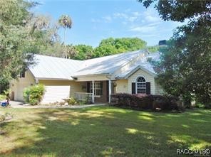 26 Oak Avenue, Inglis, Florida image 2