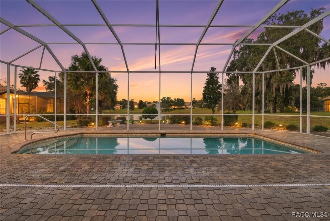 1165 W Beagle Run Loop