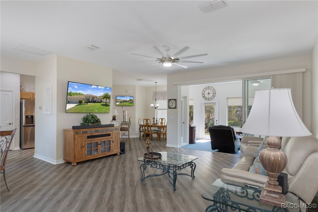 374 W Cobblestone Loop, Hernando, Florida image 6