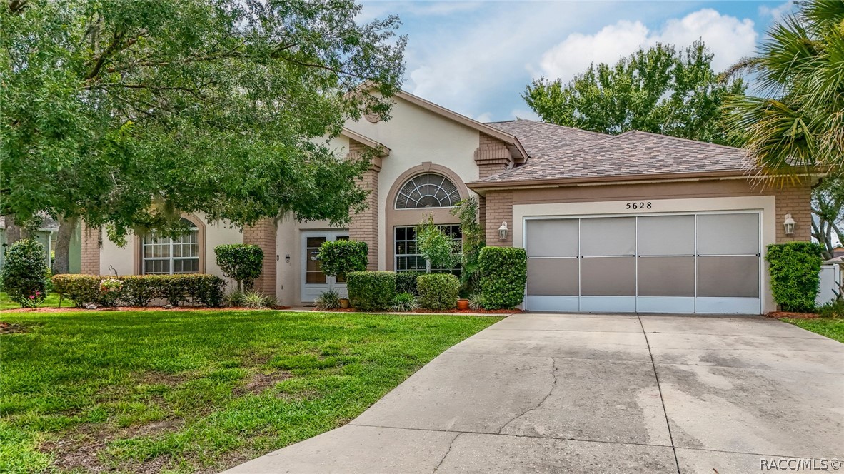 5628 W Hunters Ridge Circle, Lecanto, Florida image 3