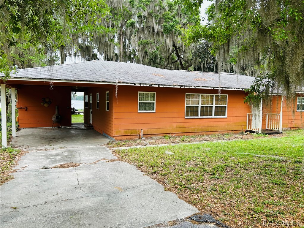 213 S Hunting Lodge Drive, Inverness, Florida image 2