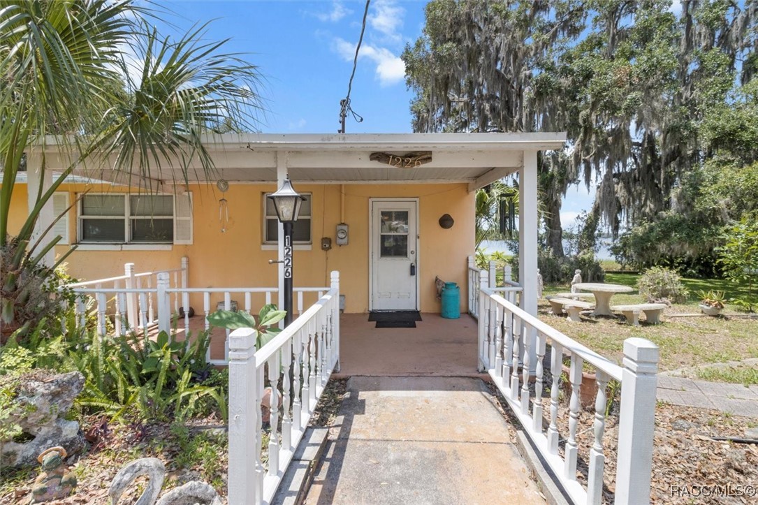 1226 S Telephone Road